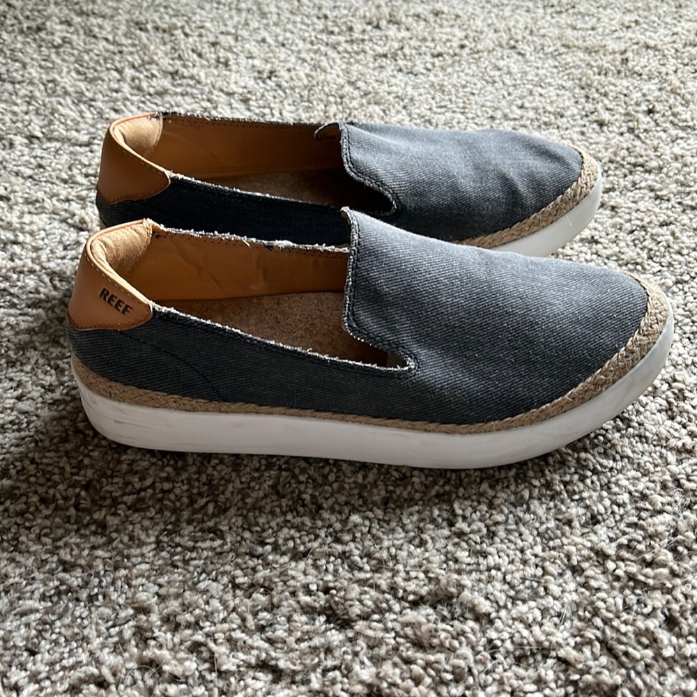 Reef slip on shoes 8.5